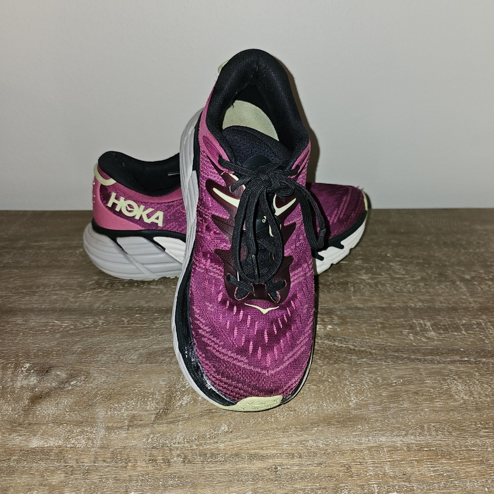 Hoka Gaviota 4 women's 8.5B